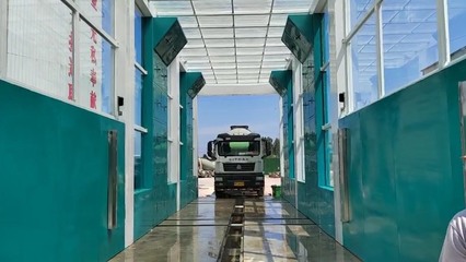 龍門式全自動洗車機 高效自動沖洗排泥，專為水資源機械設備制造而設計